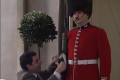Video  DvdiV –  Funny ,  Gag  in  " Guard Picture "  con  Mr. Bean