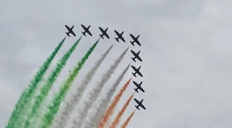 Frecce Tricolori 2015 - un Stupendo AirShow Acrobatico , tra i Migliori mai Visti