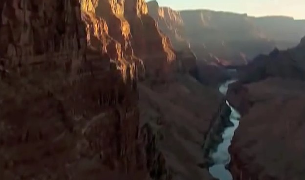 Spettacolare , vediamo una Panoramica del Grand Canyon