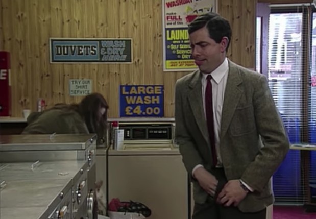 Funny , Gag Arriving at the Launderette con Mr. Bean
