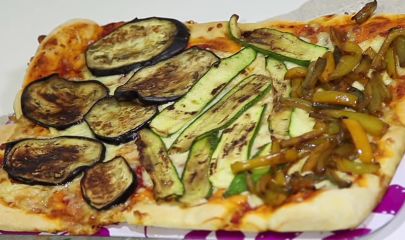 Ricetta Vegan , per Preparare una Fantasiosa Pizza alla Birra