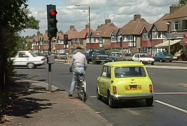 Funny , Gag in Traffic Lights con il Fantastico Mr. Bean
