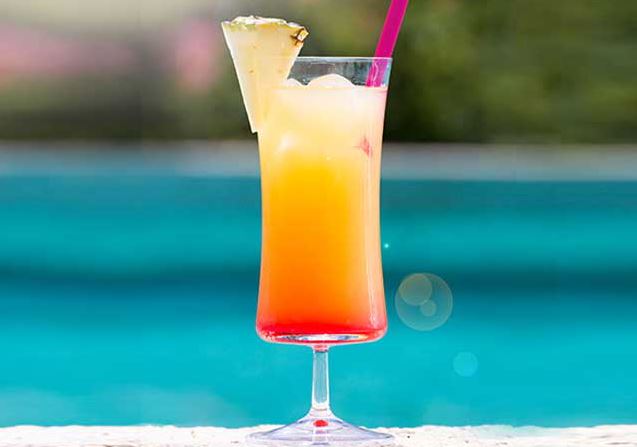 cocktail-arte-nel-preparare-un-favoloso-sex-on-the-beach